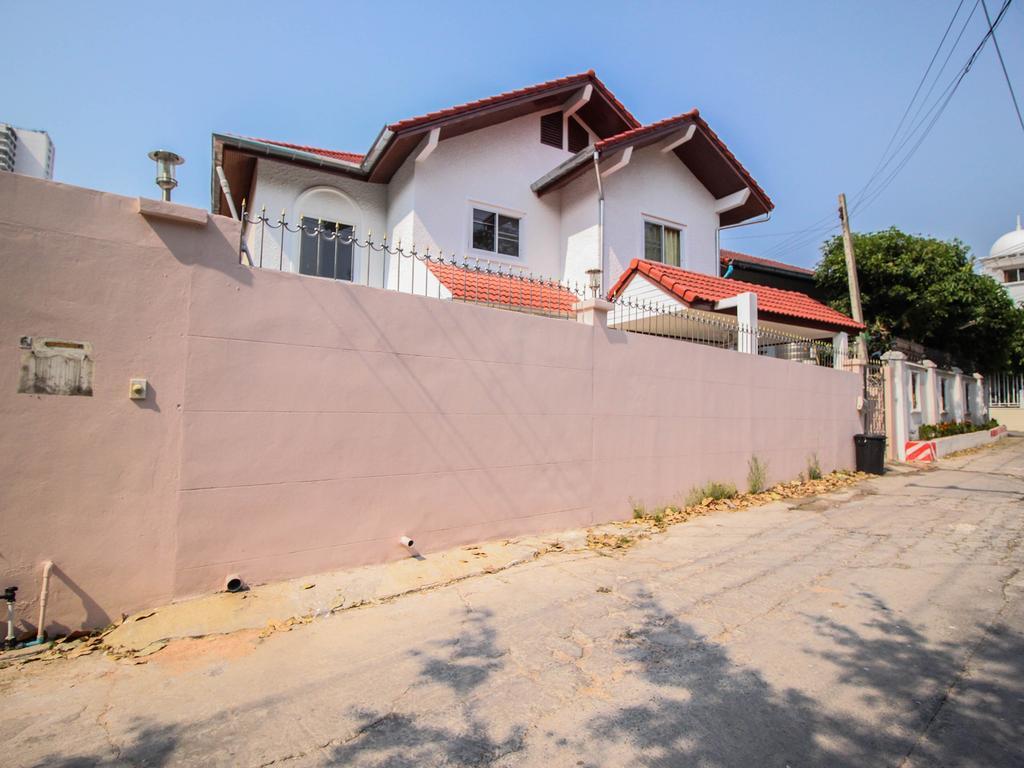 Naklua Pool Villa By Pattaya Sunny Rentals Exterior photo